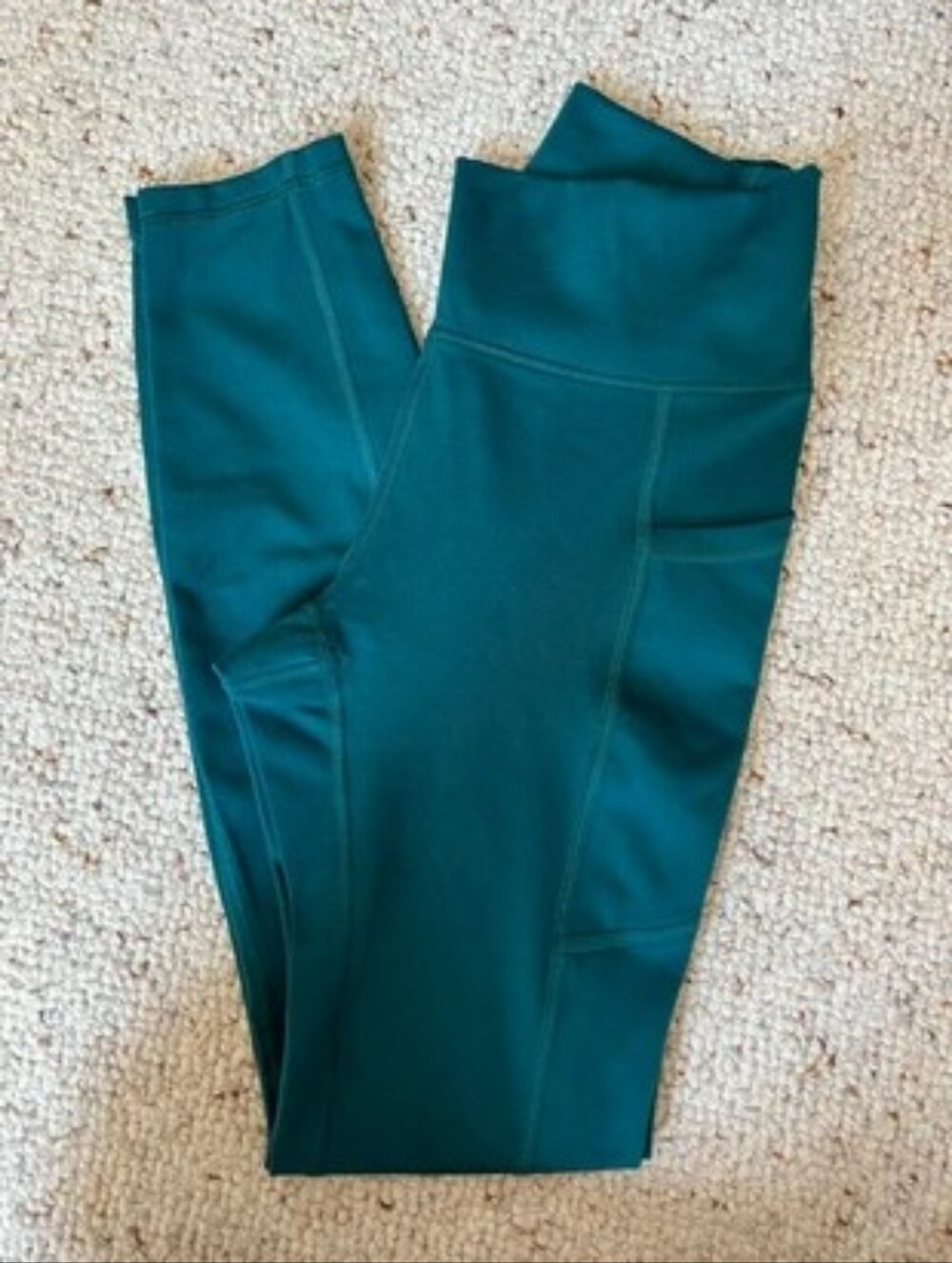 Gilly Hicks Recharge Leggings Size: Small